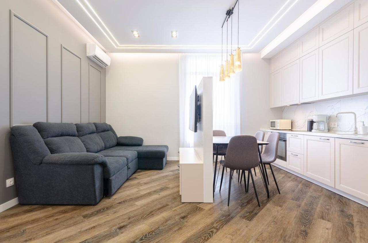 קייב Petrovdom Ж38 In Luxury Apartments At 68 Zhylyanska Street,38 Perlyna מראה חיצוני תמונה